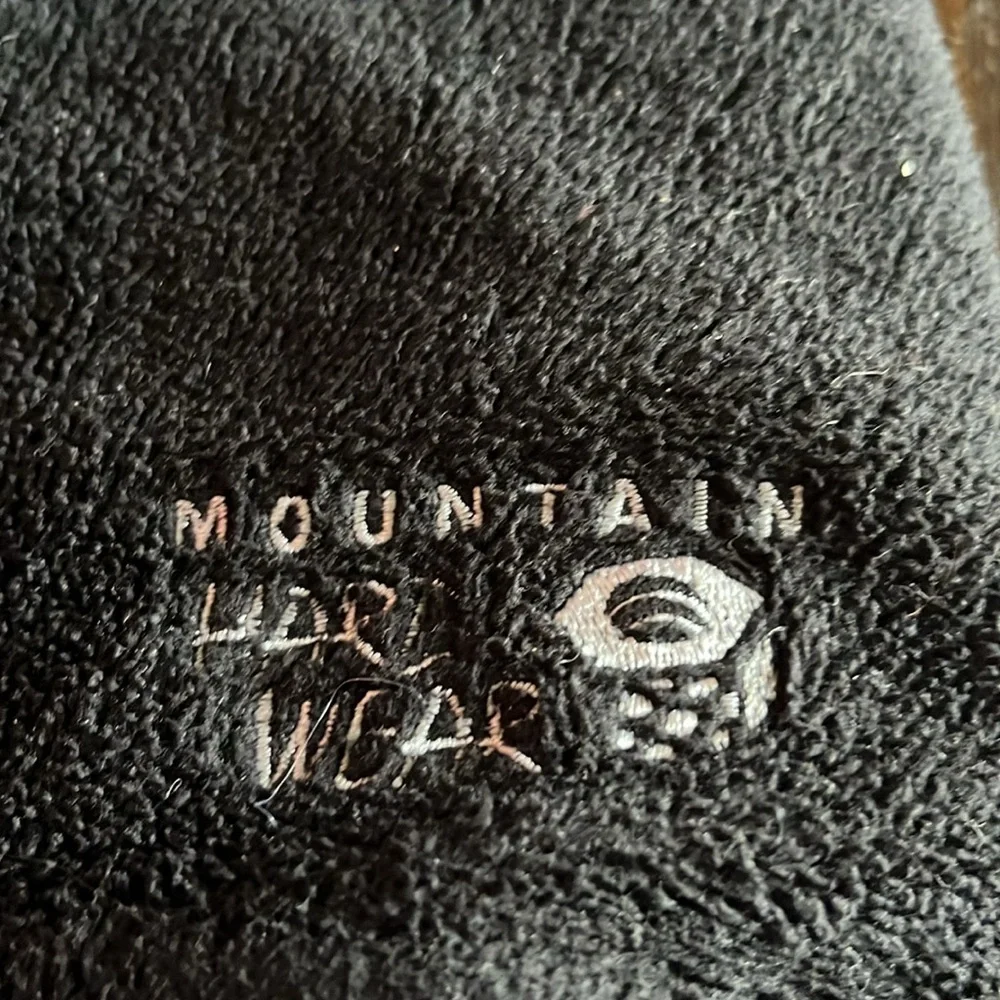 Beautiful mountain hardware vest - Picture 3 of 8
